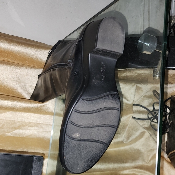 Clarks Knee High Boots| leather knee high boots - Picture 5 of 7